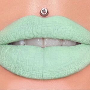 NEW Jeffree Star Velour Liquid Lipstick in "High Society"